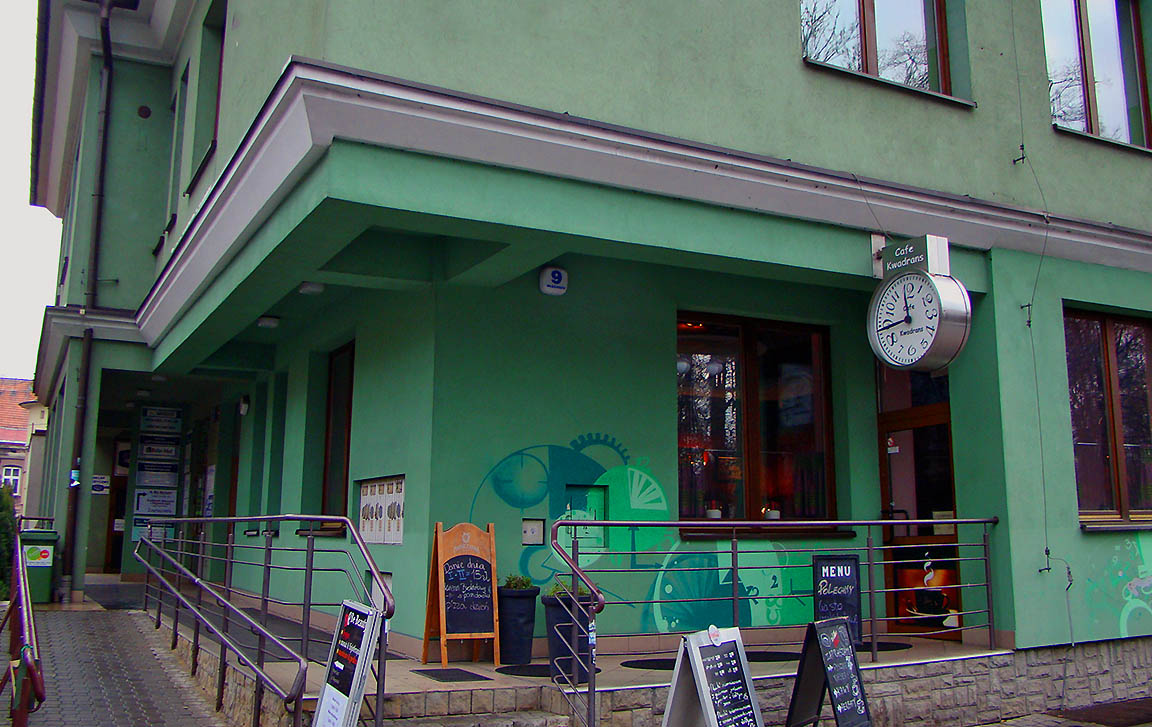 Cafe kwadrans Nowy Sącz - wentylacja klimatyzacja pompy ciepła instalacja 11